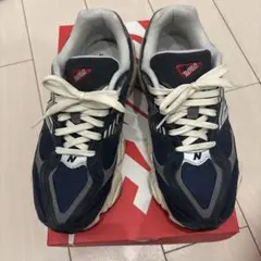 ニューバランス　9060 25.5