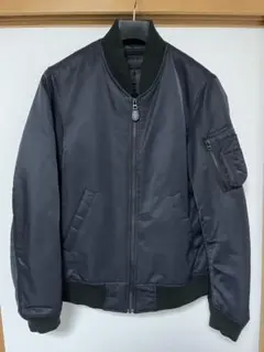 ユニクロ　MA-1ブルゾン　ブラック　Mサイズ