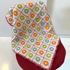 ハンドメイド　かぎ編み　お花のマルチカバー　ブランケット　ソファーカバー