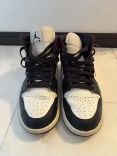 Nike Air Jordan 1 黒赤白 ハイカット