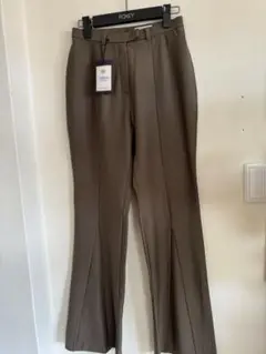 CAROUGE フレアパンツ Mサイズ ブラウン新品