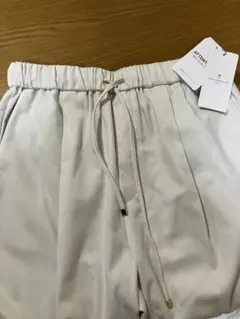 A DAY IN THE LIFE タックイージー テーパードパンツ