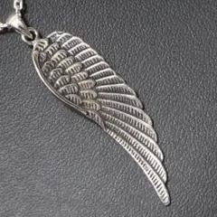 小さな鷹の羽ペンダント シルバー925 ネックレス ペンダント 大鷲 