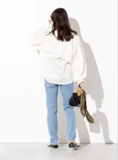 【未使用タグ付】HUNCH ハンチ バックヨーク切替 コットンシャツ 白のサムネイル