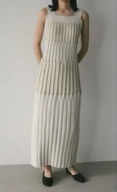 パターンリブニットワンピース