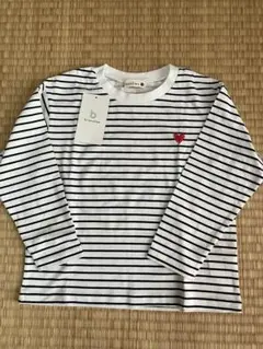 黒 トップス