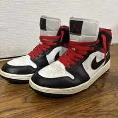 NIKE AIR JORDAN 1 MID 黒白赤 26cm 超美品！