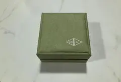 ヴァンクリーフ&アーペル　ピアスケース空箱