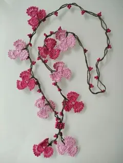 c9　トルコ　オヤ刺繍　ネックレス　ピンク　フラワー刺繍　ハンドメイド