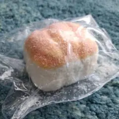 kikisquishy 粉付きパン 氷バター XL - メルカリ
