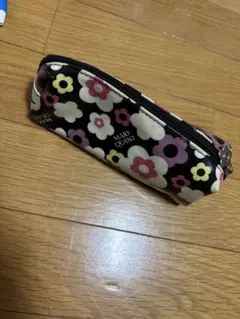 MARY QUANT フラワーポーチ