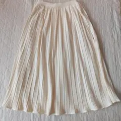 DAZY プリーツスカート　オフホワイト