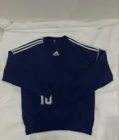 adidas トレーナー