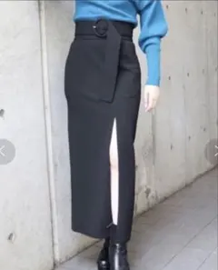 美品 MURUA ディープスリットペンシルスカート