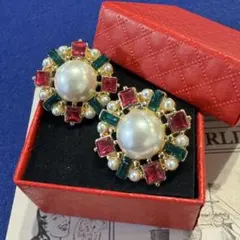 ヴィンテージ デザイン　アクセサリー　ピアス　ゴールド　カラフル　イヤリング