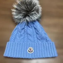 MONCLER ブルー ニット帽 ファー付き
