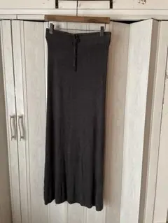 ◆PLST プラステ　グレーのニットマキシスカート◆sk