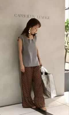 美品　CAPRICIEUX LE'MAGE スクエアニットタン　GRAY Fのサムネイル