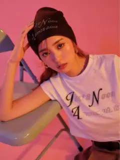 just a noon atmos pink 中町綾 ラインストーンロゴTのサムネイル