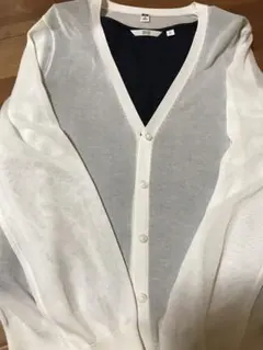 ユニクロ　Ｖネックカーディガン　リネンブレンドブラウスノースリーブ 2枚セット