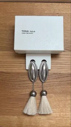 TOGA PULLA タッセル イヤリングのサムネイル