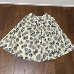 mystic ミスティック フレアギャザースカート 花柄 膝丈のサムネイル