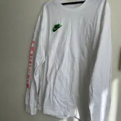 Nike ホワイト 長袖カットソー