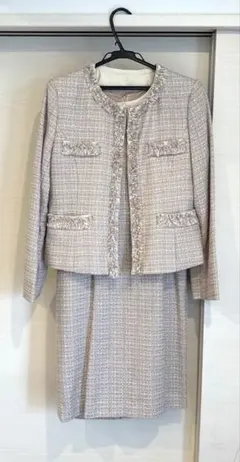 ベージュピンク系ツイードスーツセット