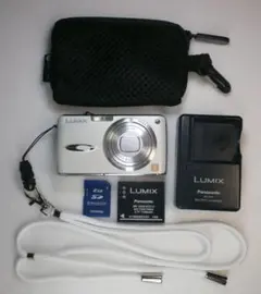 LUMIX★DMC-FX01⚡使用感は有りますが❤️機能は正常です★ホワイトのサムネイル