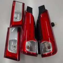 スズキ　スペーシア MK32S 純正 テールランプのサムネイル