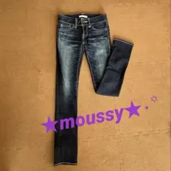 moussy スキニーパンツ 23