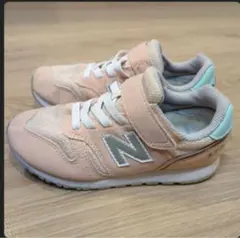 newbalanceニューバランス　373 ピンクベージュ　18センチ