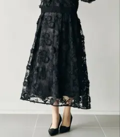 Audie a Muses フラワー刺繍フレアスカート 42 ブラックのサムネイル