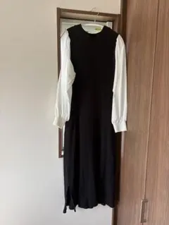 ブラック　長袖ワンピース グローバルワーク