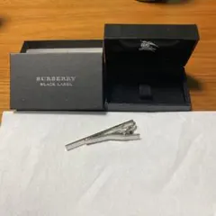 BURBERRY BLACK LABEL ネクタイピン 専用ボックス付き