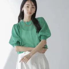 グリーン パフスリーブ ニット 半袖 トップスのサムネイル