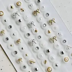 【金アレ対応】耳ツボジュエリー　金粒60粒　シルバー&ゴールドリボン