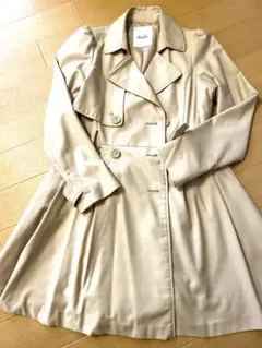 dazzlinのトレンチコートのサムネイル
