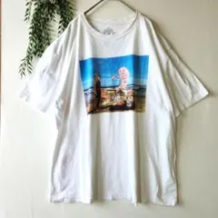 ロデオクラウンズ『Ｌ』コラボ Ryu Ambe氏 ビーチ グラフィック Tシャツのサムネイル
