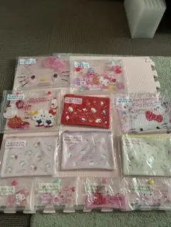 ハローキティ 50周年 ファミマ限定 フラットポーチ コンプリートセット