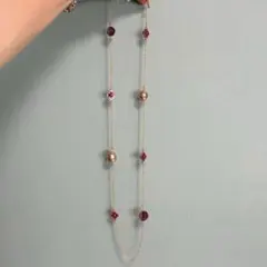 四葉のクローバー　パール　ビーズ　ネックレス