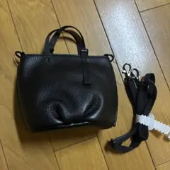 イアパピヨネ ショルダーバッグ