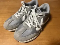 Item thumbnail for item b2c9a548-4a4a-424c-b413-f0de55cae2dc