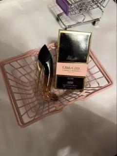 ミニグッドガールブラッシュ香水のサムネイル