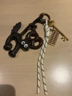 猫 キーホルダー