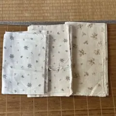 花柄　プリント生地