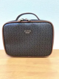 GUESS（ゲス）モノグラム柄バニティポーチ（またはバニティバッグ）