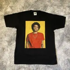 ブルーノ・マーズ公式ツアーTシャツ - メルカリ