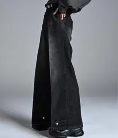 ブラック ブーツカットデニム