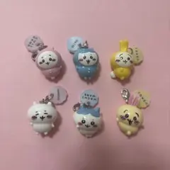 ちいかわ　ミニフィギュアチャーム　ちいかわ　ハチワレ　うさぎ